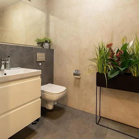 Rentplanet - Izerska * 스클라르스카포렘바